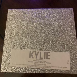 Kylie Cosmetics Makeup - Kylie Cosmetics Wet Set Kylie Cosmetics Makeup - Kylie Cosmetics Wet Set